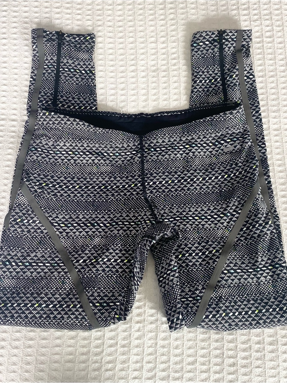 Nike Black & White printed active Leggings size medium